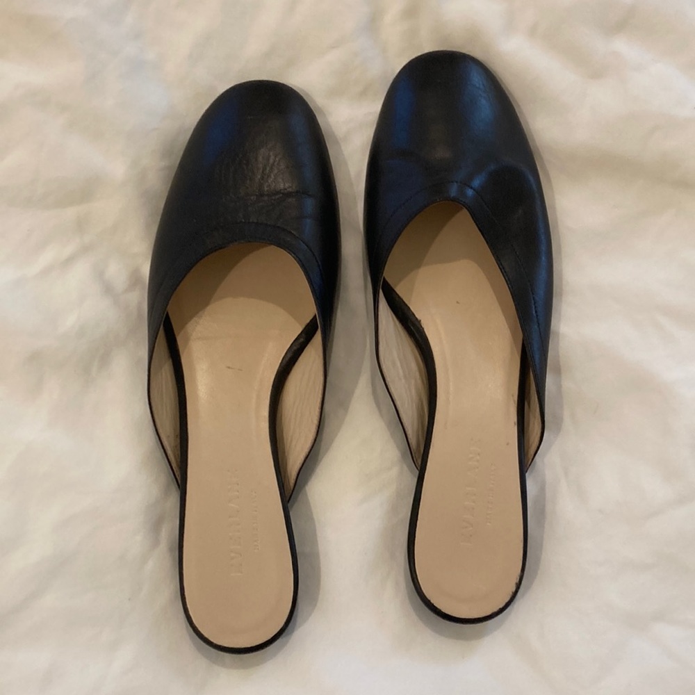 Everlane black mules sz 8